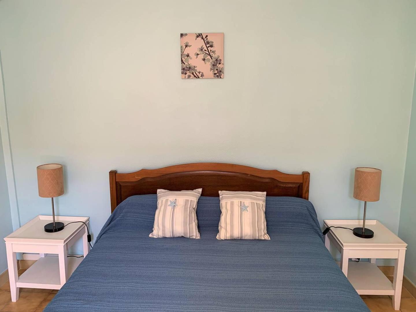 St Georges De Didonne - Agreable Petite Maison Avec Cour - 1 Chambre Сен-Жорж-де-Дідонн Екстер'єр фото