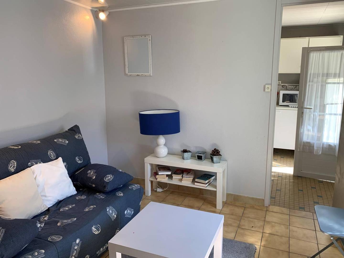 St Georges De Didonne - Agreable Petite Maison Avec Cour - 1 Chambre Сен-Жорж-де-Дідонн Екстер'єр фото