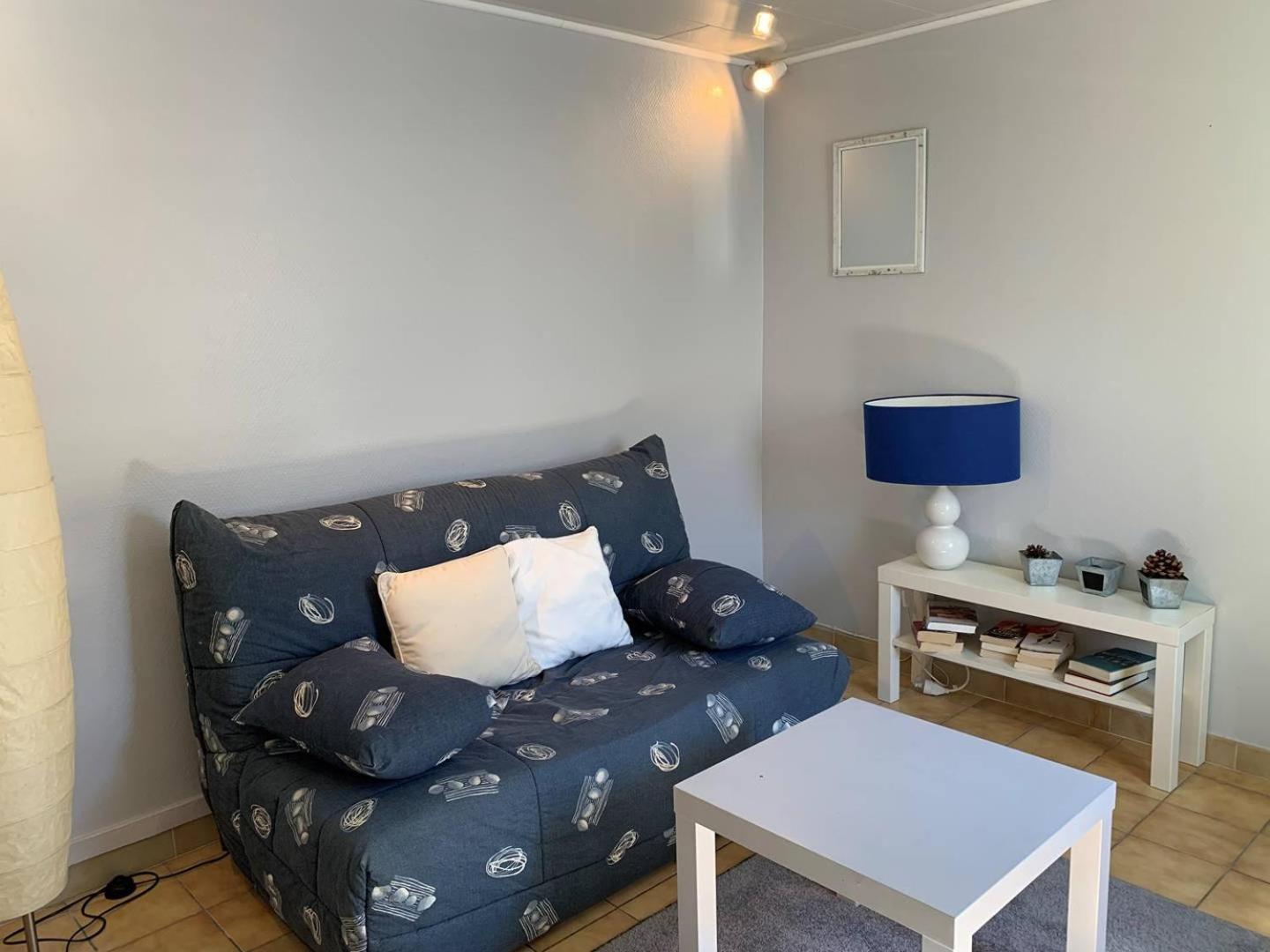 St Georges De Didonne - Agreable Petite Maison Avec Cour - 1 Chambre Сен-Жорж-де-Дідонн Екстер'єр фото